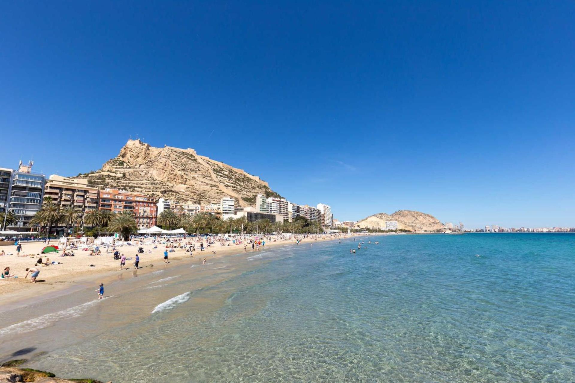 Alicante Plaza Beach Exterior photo